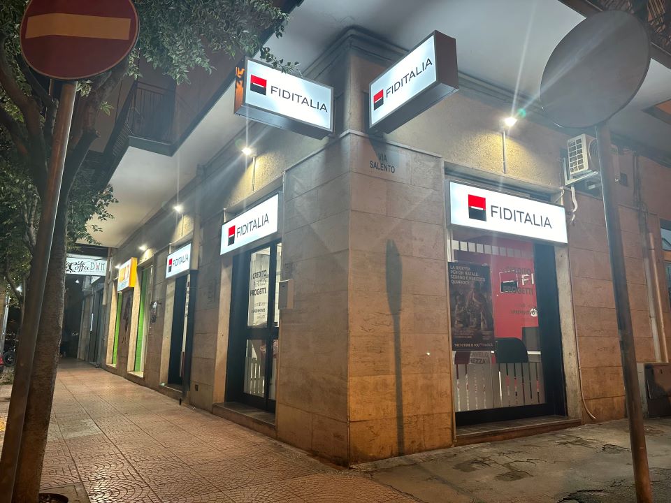 Sede Agenzia Gruppo Sizzi (sede di Taranto) Punto Credito Fiditalia